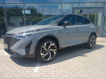 Nissan Qashqai Tekna + 4WD   R.<br /><small>(Samochód demonstracyjny)</small>
