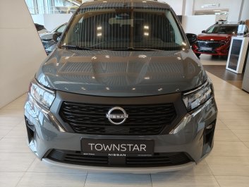 Nissan Townstar    R.