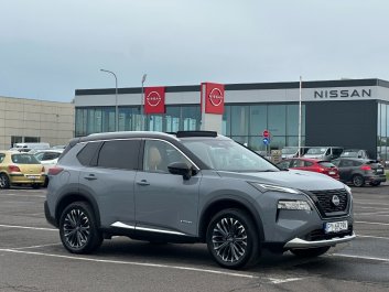 Nissan X-Trail e-POWER 213KM 4WD Tekna + Pakiet Premium  4WD 2025R.<br /><small>(Samochód demonstracyjny)</small>