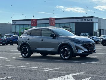 Nissan Qashqai 1.3 DIG-T MHEV 158KM X-Tronic N-Connecta + Pakiet Zimowy   2026R.