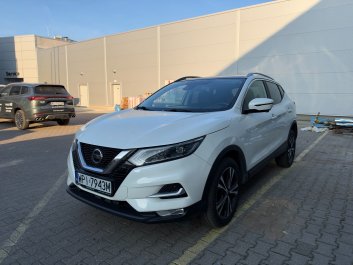 Nissan Qashqai N-Connecta + Pakiet Zimowy + Pakiet Stylizacyjny  R.<br /><small>(Samochód używany)</small>