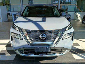 Nissan X-Trail Tekna ze szklanym dachem   2025R.<br /><small>(Samochód używany)</small>