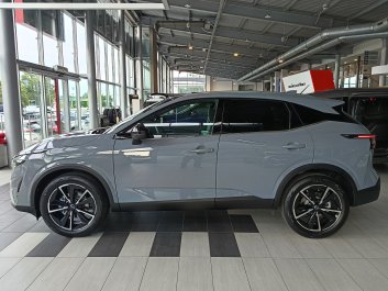 Nissan Qashqai Tekna   R.<br /><small>(Samochód używany)</small>