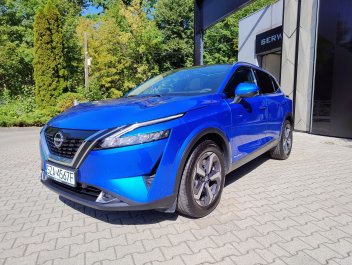 Nissan Qashqai 1.5 e-Power 190 KM / N-connecta / P.Zimowy / P. Komfort / Panoramiczne okno / Elektryczna klapa bagażnika   2023R.<br /><small>(Samochód używany)</small>
