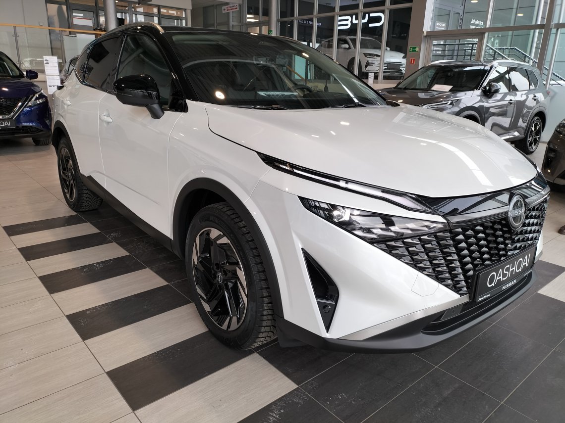 Nissan Qashqai N-Connect + P. Technologiczny + Dach Panoramiczny   R.